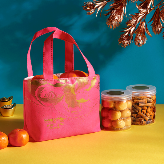 Fortune Gift Bag D (Premium Pineapple Tarts & Spicy Shrimp Roll)